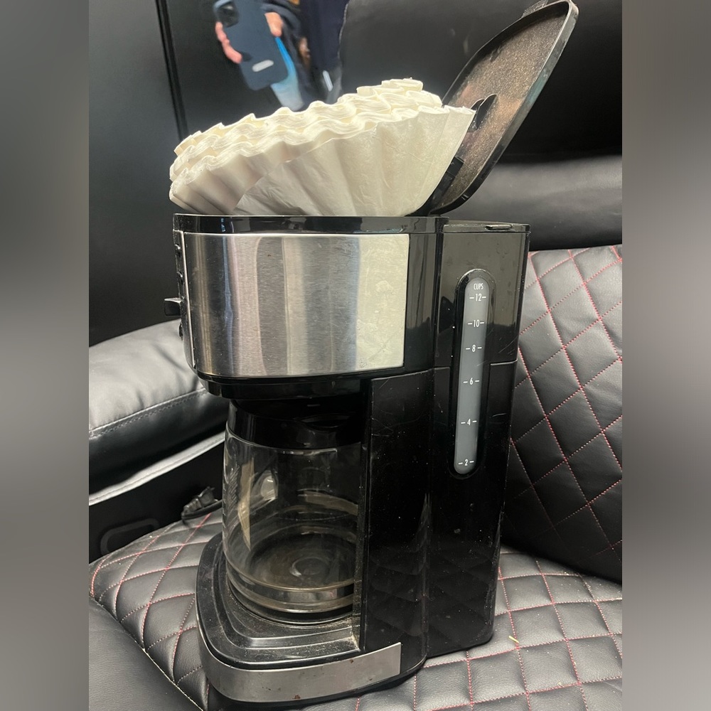 Coffee maker - Picture 2 of 2